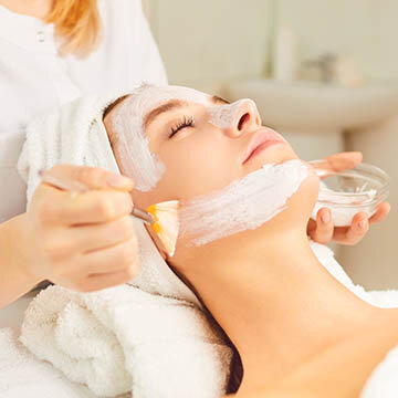 Aesthetician Facials